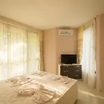 Ξενοδοχείο με διαμερίσματα Village Lozenets