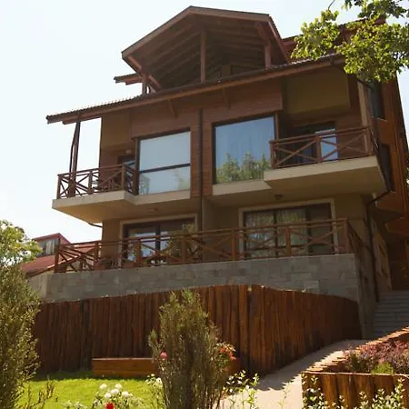 Village Апартхотел Лозенец