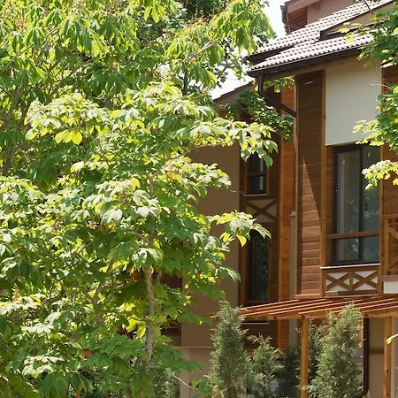 Village Aparthotel 3*