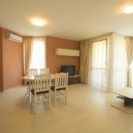 Aparthotel Village 3*