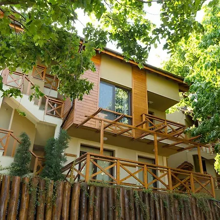 Village * Лозенец
