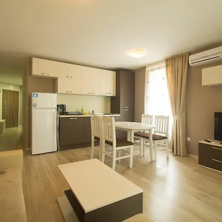 Village Aparthotel 3*